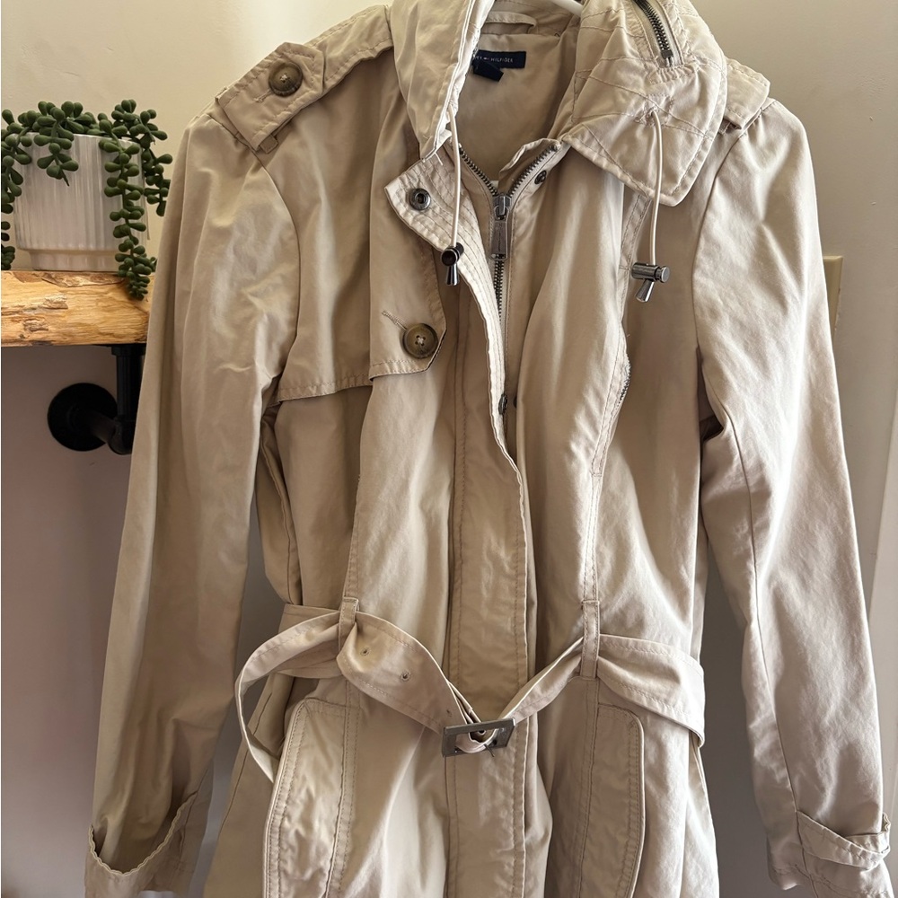 Tommy Hilfiger Classic Tan Trench Coat
